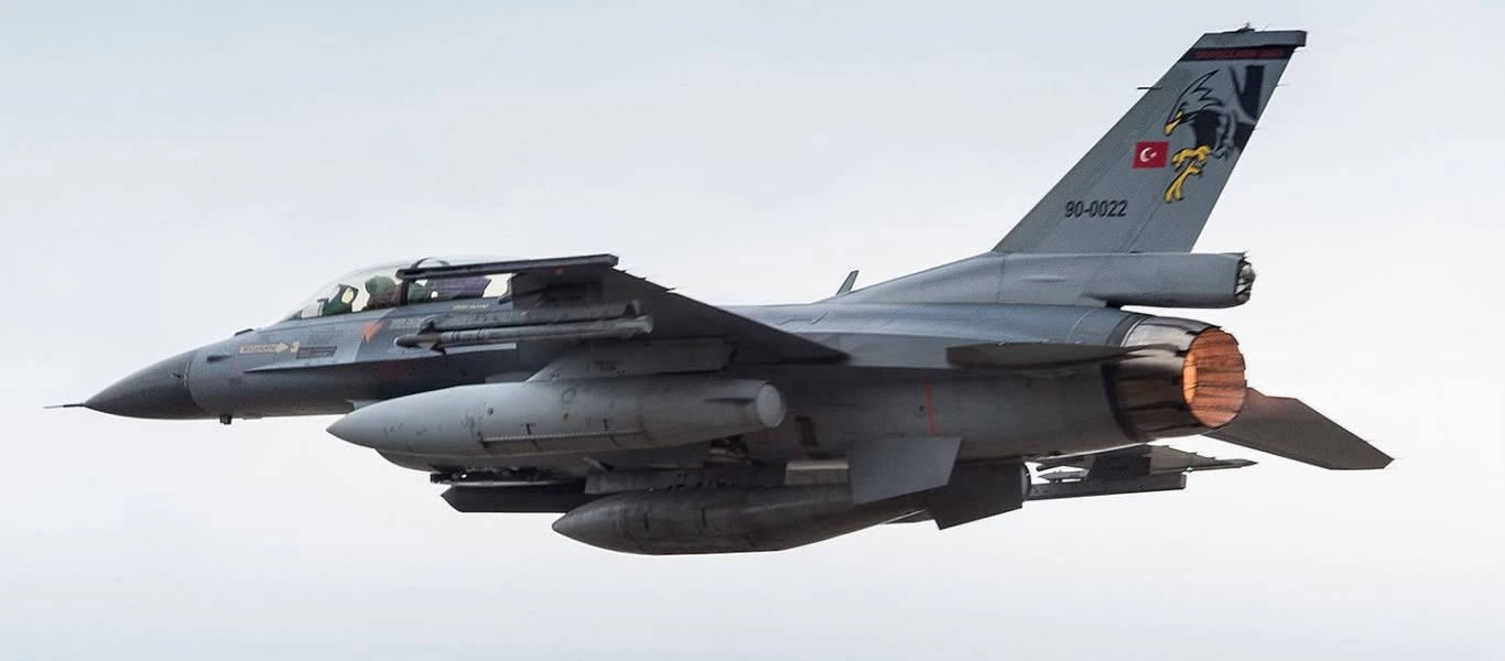 Τουρκικά F-16 έκαναν υπερπτήσεις πάνω από τις Οινούσσες και την Παναγιά